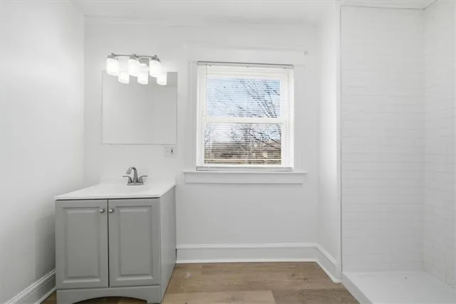 $1,600 | 4112 Chestnut Avenue, Kansas City, MO 64130