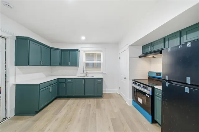 $1,600 | 4112 Chestnut Avenue, Kansas City, MO 64130