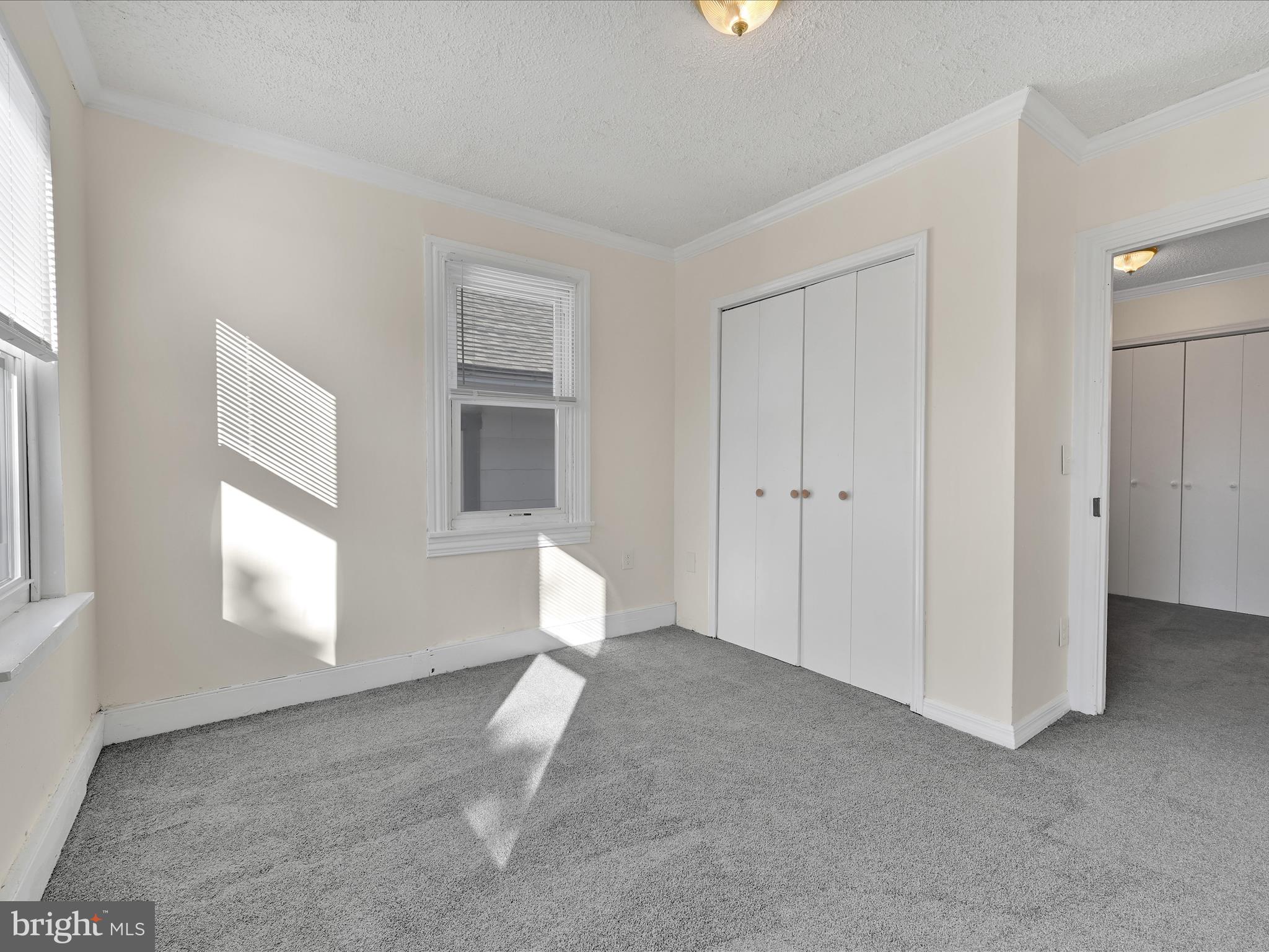 1253 Green Street Reading, PA 19604 - Photo 18 of 26 a view of empty room with windows