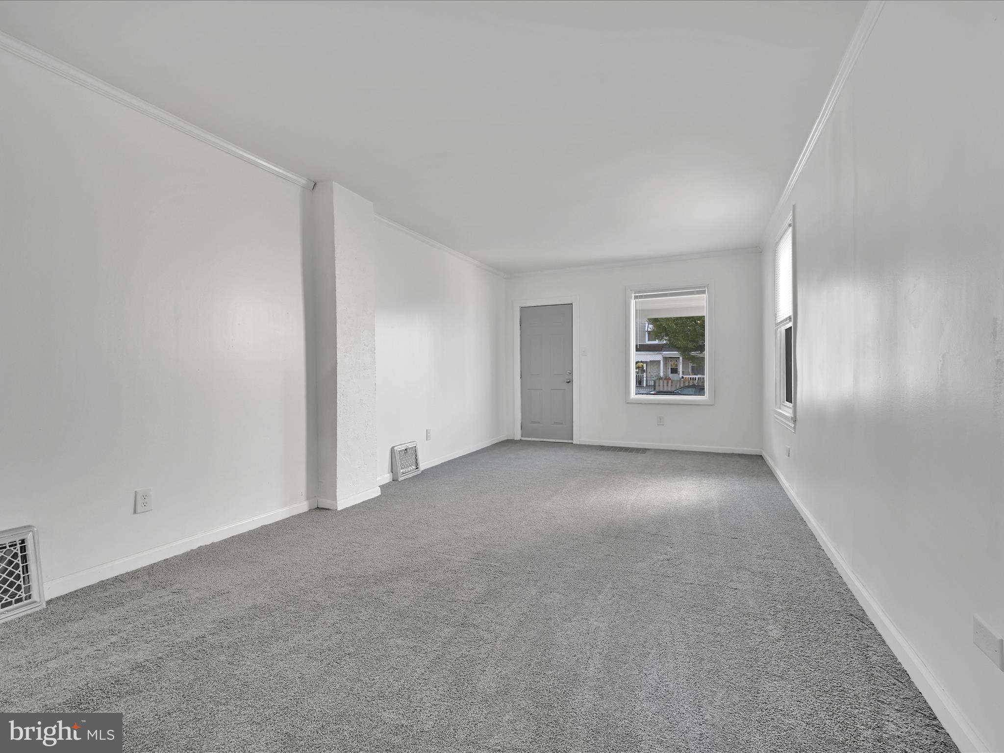 1253 Green Street Reading, PA 19604 - Photo 6 of 26 a view of an empty room with a window