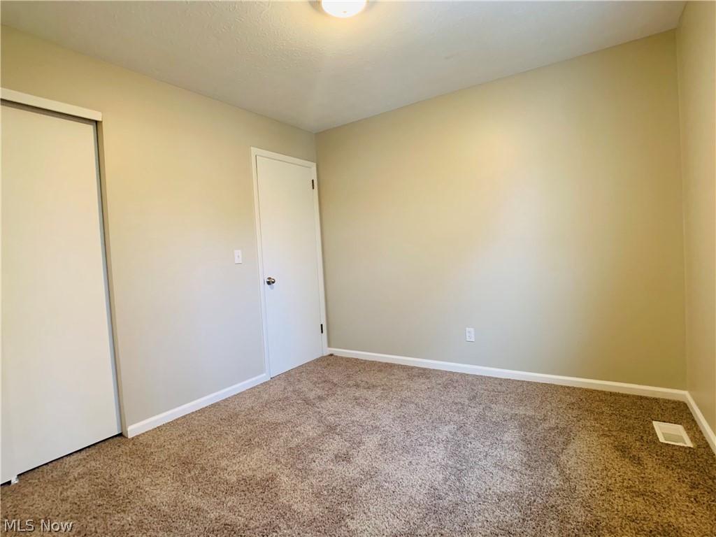 36961 Reeves Road Eastlake, OH 44095 - Photo 26 of 29 Gallery Image 26