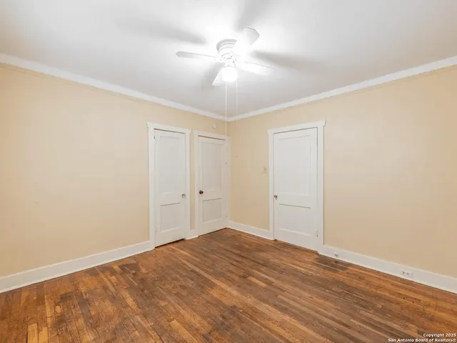 $1,200 | 839 West Russell Place, San Antonio, TX 78212