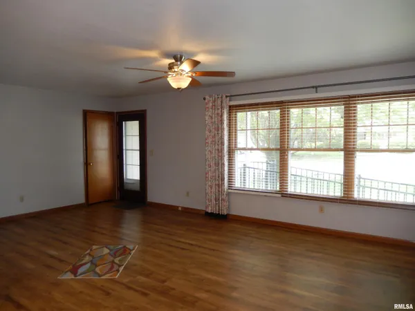 $146,900 | 20 Hiel Drive, Bushnell, IL 61422