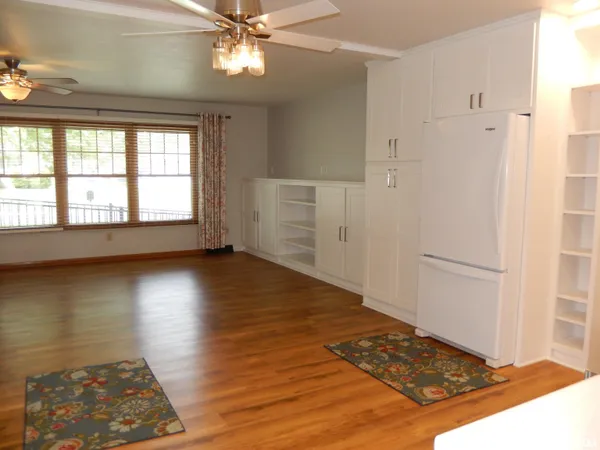 $146,900 | 20 Hiel Drive, Bushnell, IL 61422