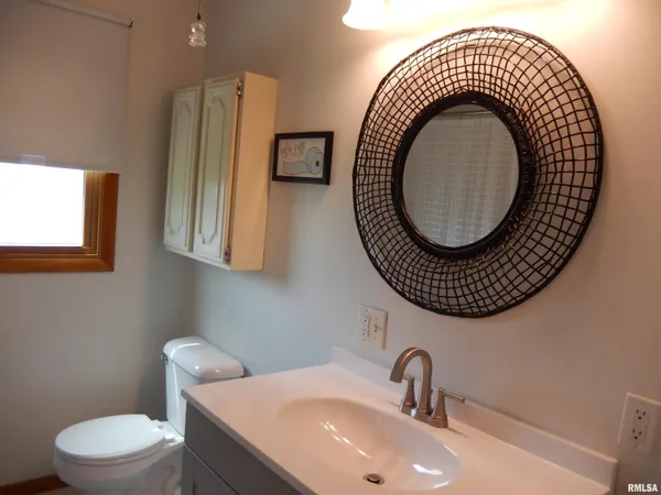 $146,900 | 20 Hiel Drive, Bushnell, IL 61422