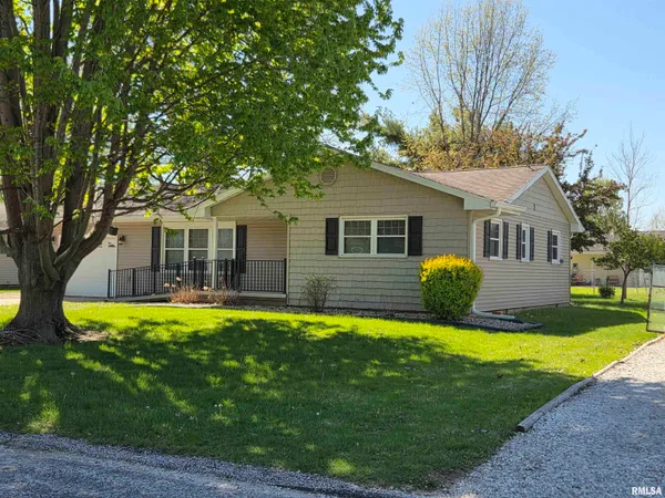 $146,900 | 20 Hiel Drive, Bushnell, IL 61422