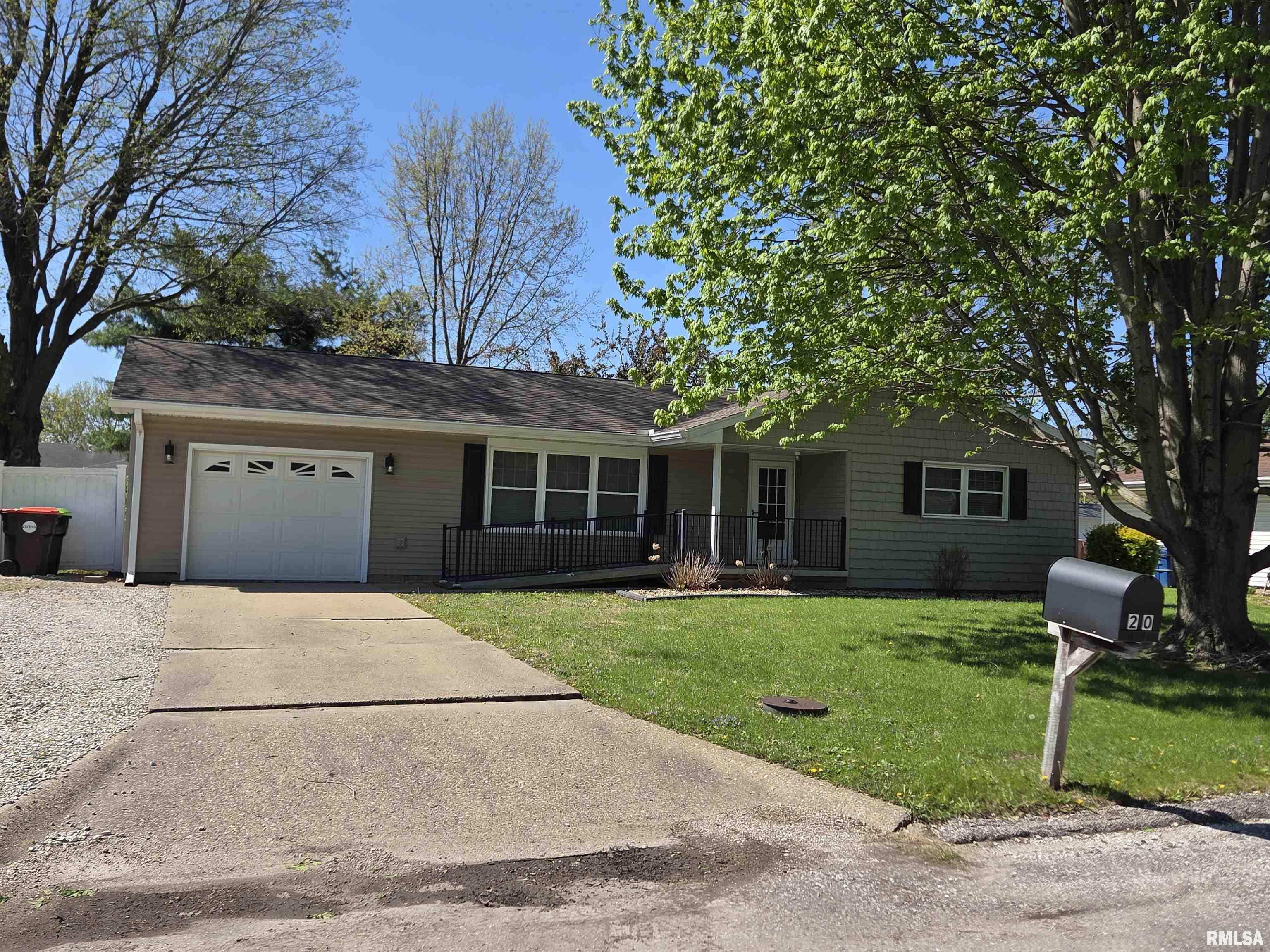 20 Hiel Drive Bushnell, IL 61422 - Photo 4 of 39