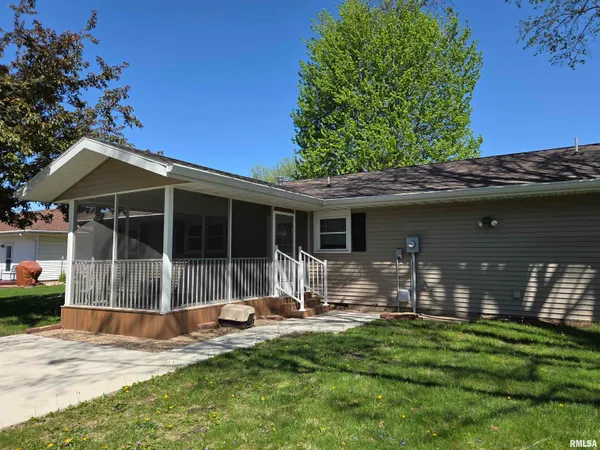 $146,900 | 20 Hiel Drive, Bushnell, IL 61422