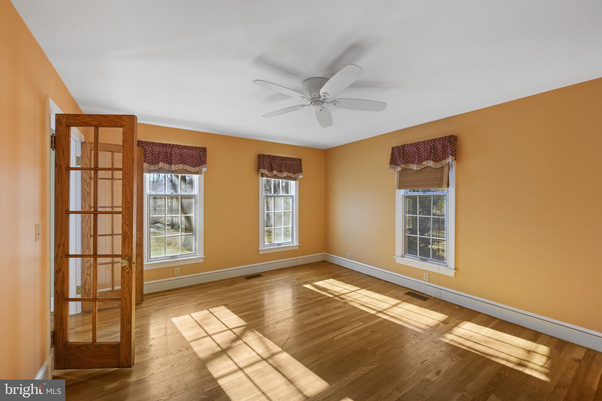 16966 Teagues Point Road Hughesville, MD 20637 - Photo 13 of 72 Office