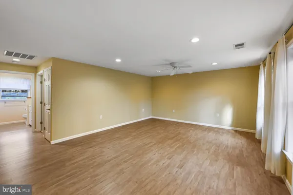 $980,000 | 16966 Teagues Point Road, Hughesville, MD 20637