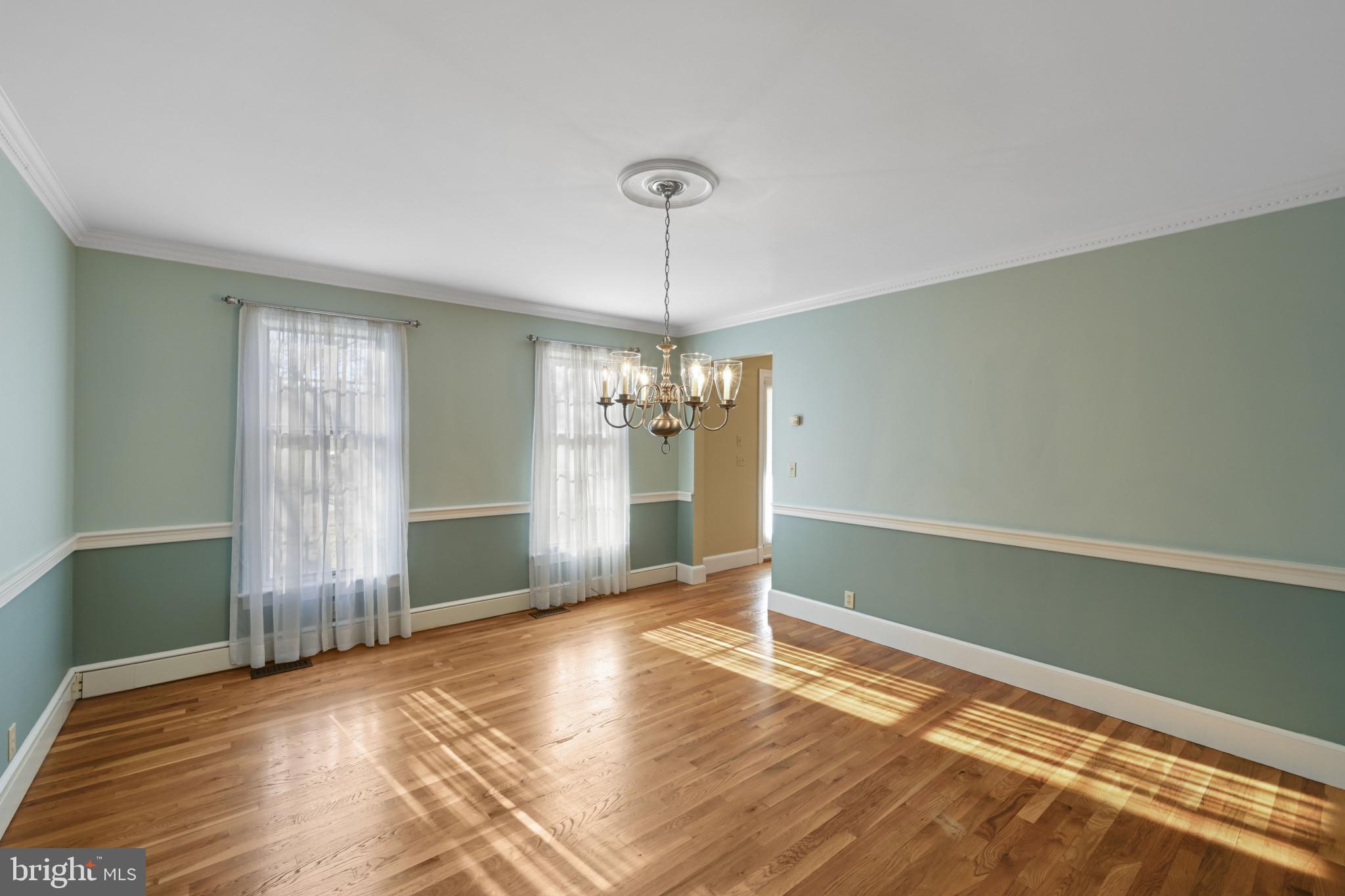 16966 Teagues Point Road Hughesville, MD 20637 - Photo 9 of 72 Dining room