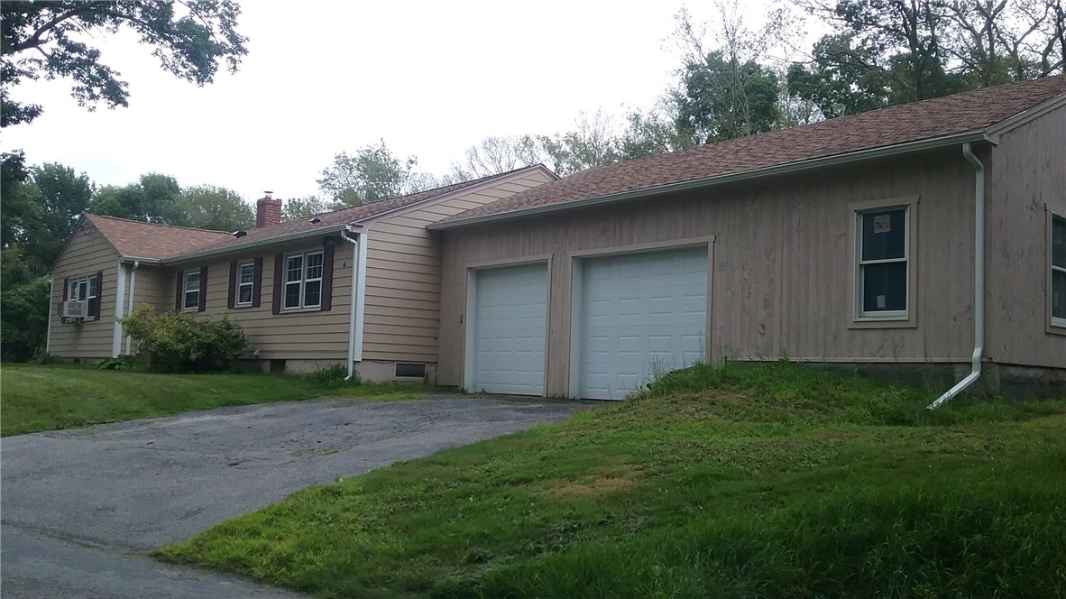 39 South Killingly Road Foster, RI 02825 - Photo 3 of 20