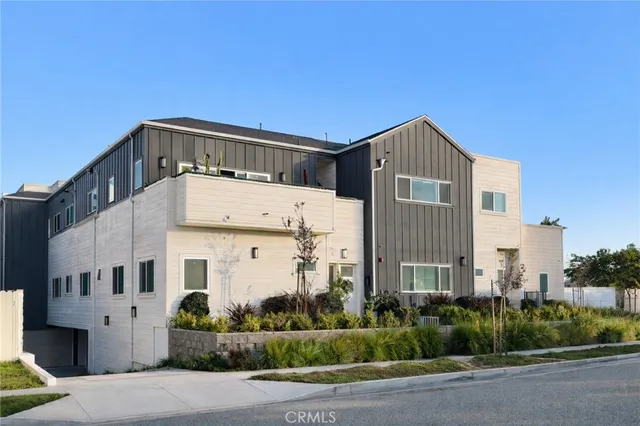 $1,499,900 | 2800 Grant Avenue, Unit B, Redondo Beach, CA 90278