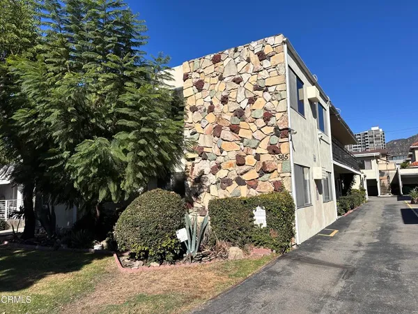 $2,195 | 365 West Milford Street, Unit 3, Glendale, CA 91203