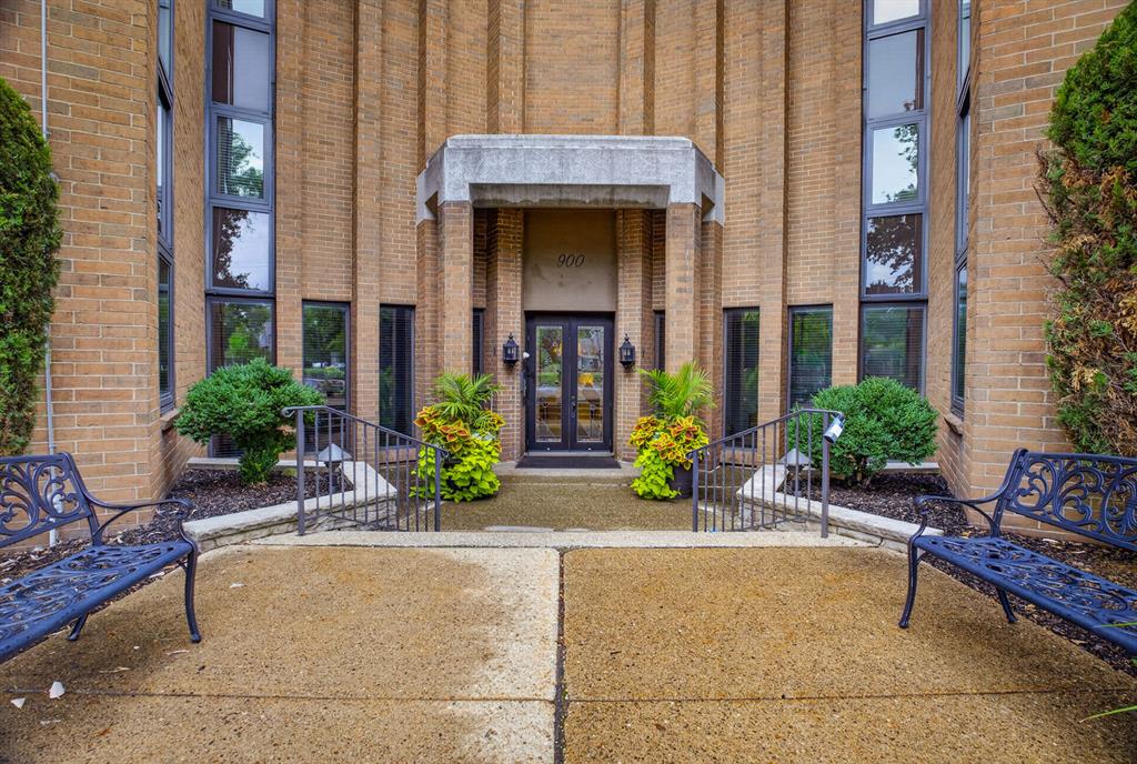 900 Washington Road, Unit 212 Pittsburgh, PA 15228 - Photo 1 of 37