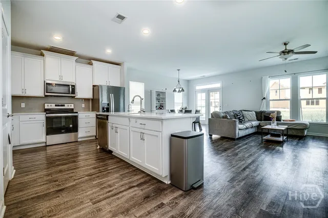 $2,300 | 11 Pomona Circle, Savannah, GA 31419