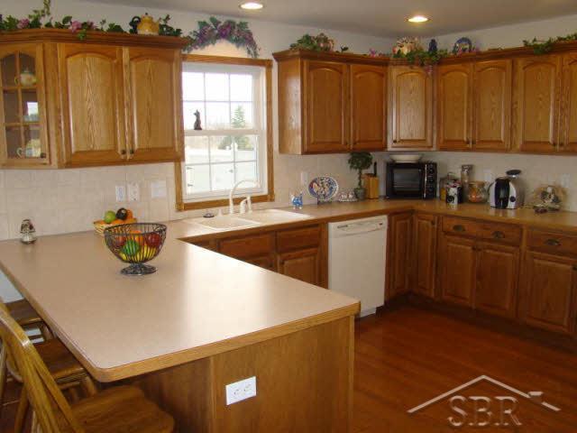 4707 North Gleaner Road Freeland, MI 48623 - Photo 8 of 12 20033459-7.JPG