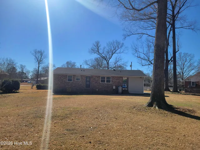 $1,500 | 211 McArthur Drive, Jacksonville, NC 28546