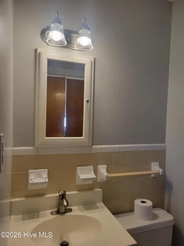 $1,500 | 211 McArthur Drive, Jacksonville, NC 28546