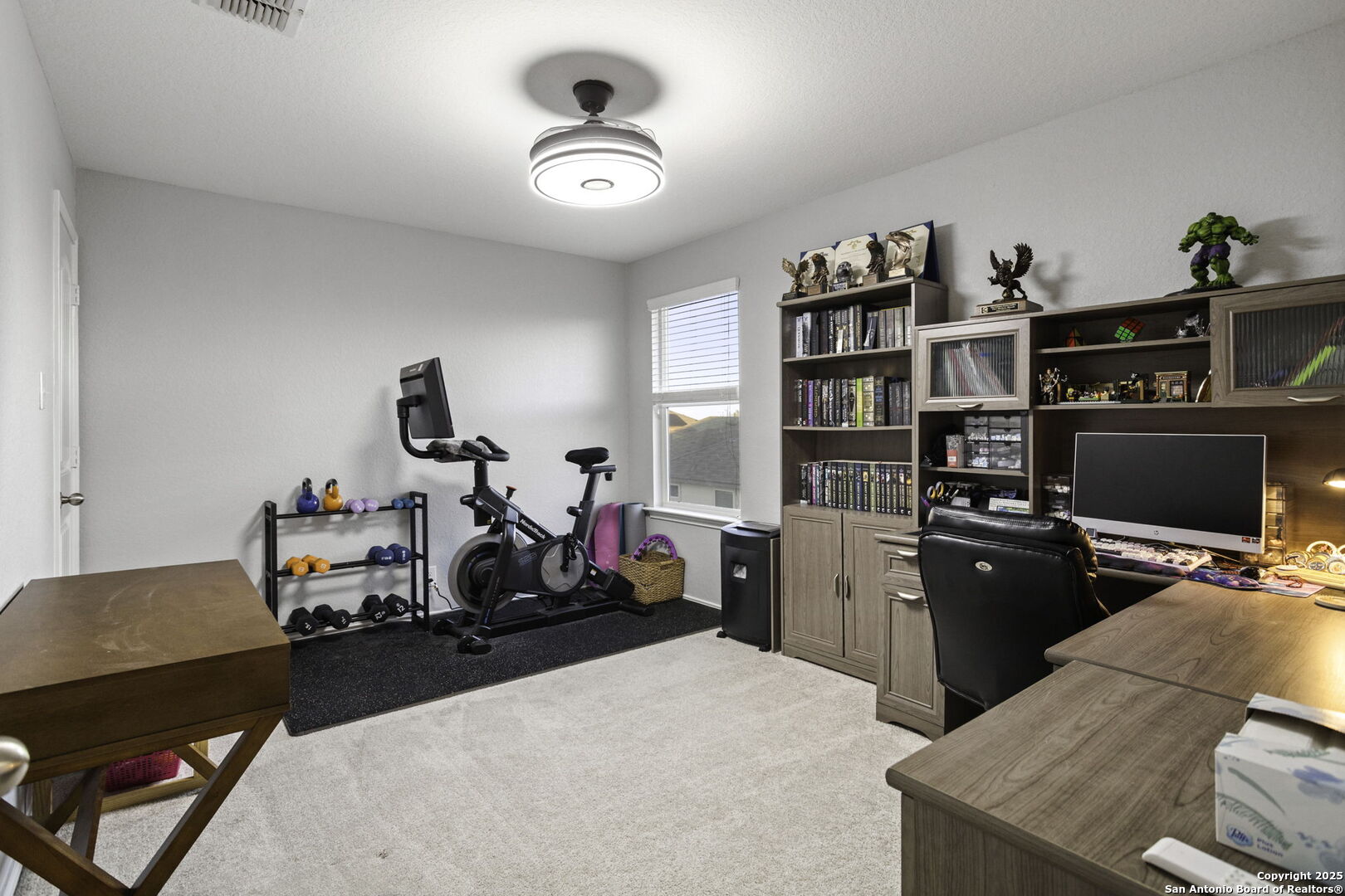 212 Kildeer Creek San Antonio, TX 78253 - Photo 17 of 29 a view of a workspace with furniture