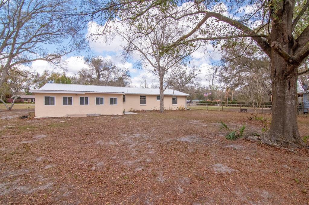 349 Old Welcome Road Lithia, FL 33547 - Photo 36 of 55 Gallery Image 36