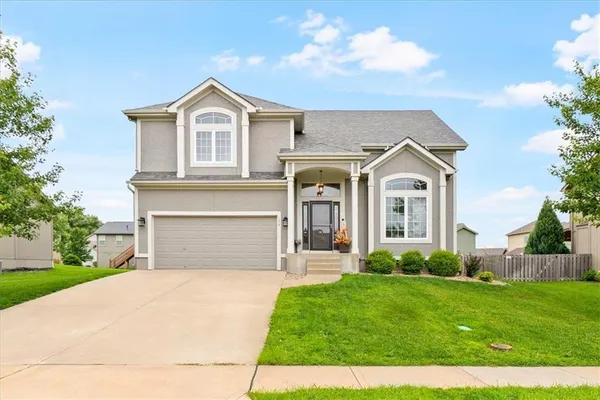 $395,000 | 126 North Pecan Street, Gardner, KS 66030