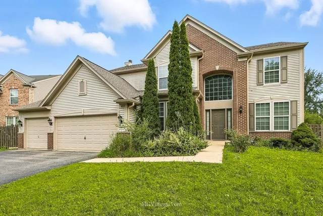 $529,900 | 402 Marshall Ash Street, Bolingbrook, IL 60490