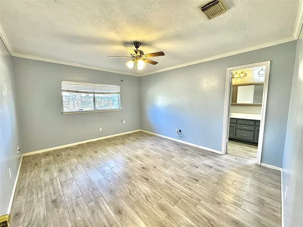 $2,100 | 15807 Pilgrim Hall Drive, Friendswood, TX 77546