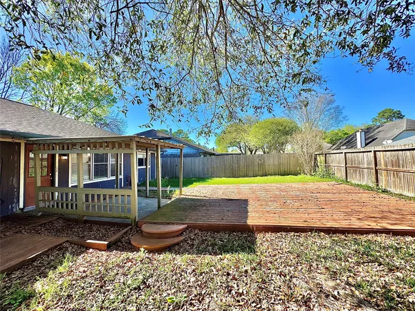 $2,100 | 15807 Pilgrim Hall Drive, Friendswood, TX 77546