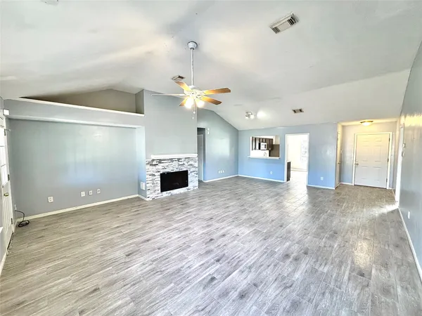 $2,100 | 15807 Pilgrim Hall Drive, Friendswood, TX 77546