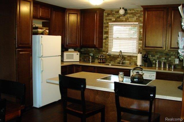 2601 East Burnside Road North Branch, MI 48461 - Photo 7 of 17 Kitchen with all appliances incl