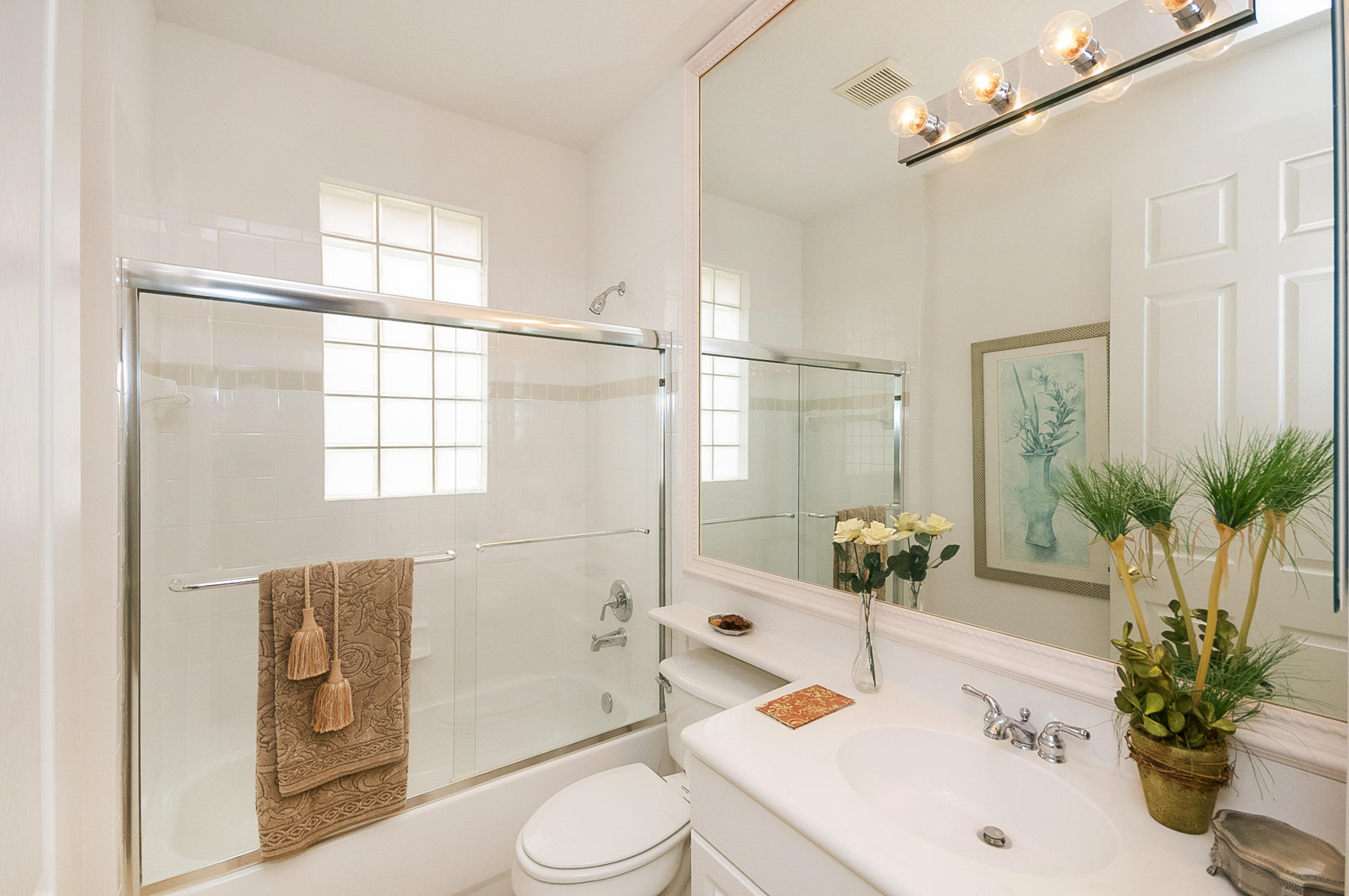6685 Garde Road Boynton Beach, FL 33472 - Photo 20 of 26 6685_garde_rd_MLS_HID1089512_ROOMbathroo