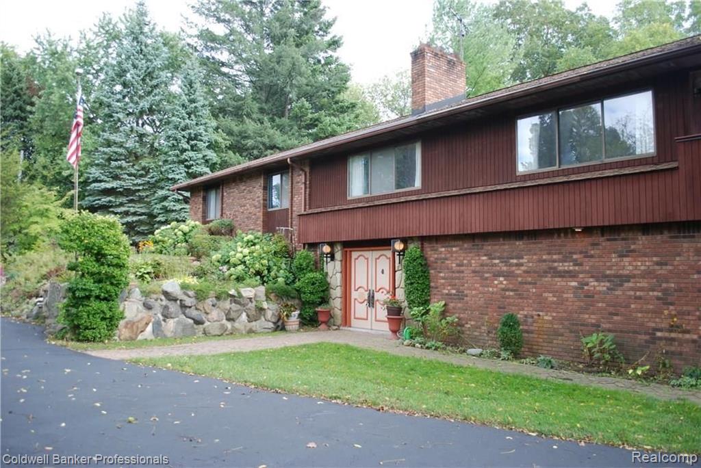 29800 Westgate Road Farmington Hills, MI 48334 - Photo 1 of 43