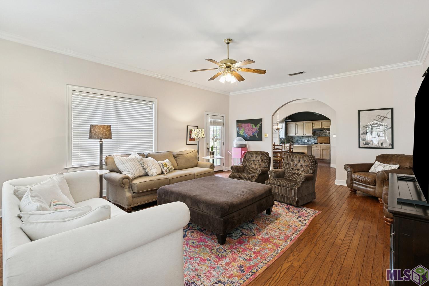 3108 Myrtle Avenue Baton Rouge, LA 70806 - Photo 5 of 21 Living Room