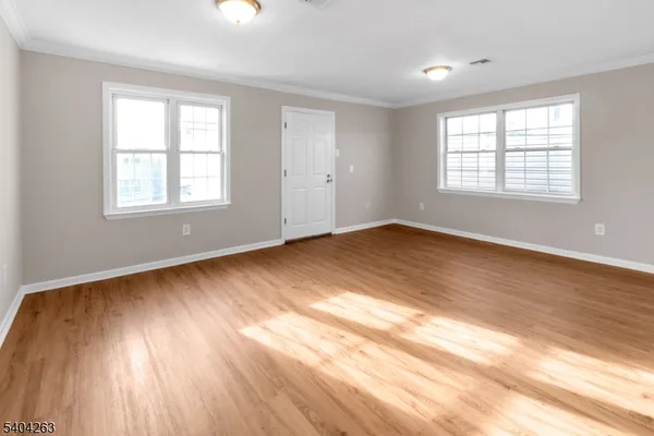 $2,600 | 139 Inslee Place, Unit 2, Elizabeth Port, NJ 07206