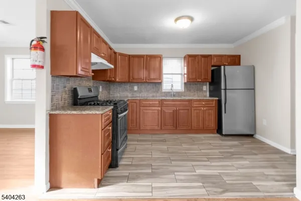 $2,600 | 139 Inslee Place, Unit 2, Elizabeth Port, NJ 07206