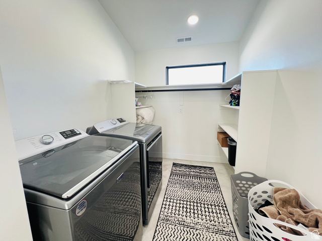 100 Whit Lane Georgetown, ID 83239 - Photo 46 of 76 Laundry area with washing machine and dryer