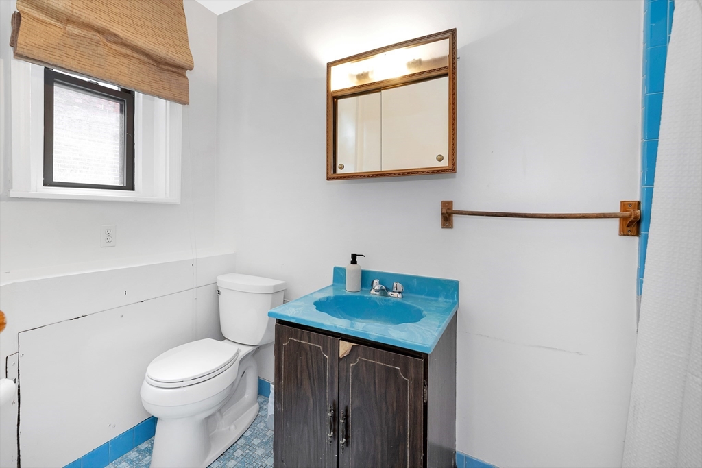 462 Park Drive Boston, MA 02215 - Photo 16 of 42