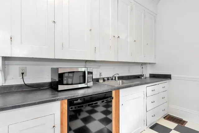 $2,900,000 | 462 Park Drive, Boston, MA 02215