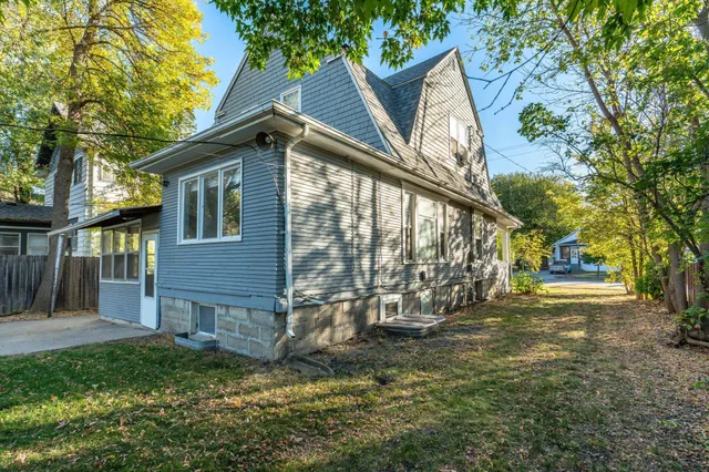 $230,000 | 1026 North University Drive, Fargo, ND 58102