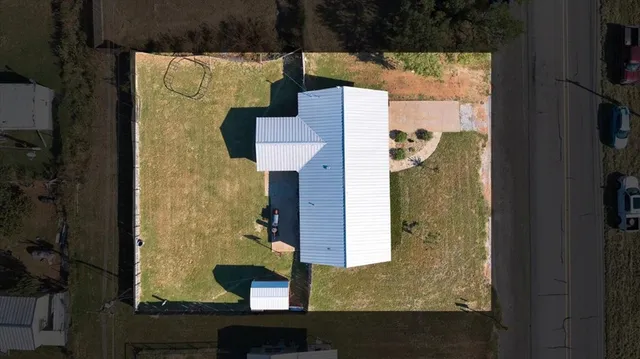 $215,000 | 824 Bluebonnet Road, Unit 824, Mason, TX 76856