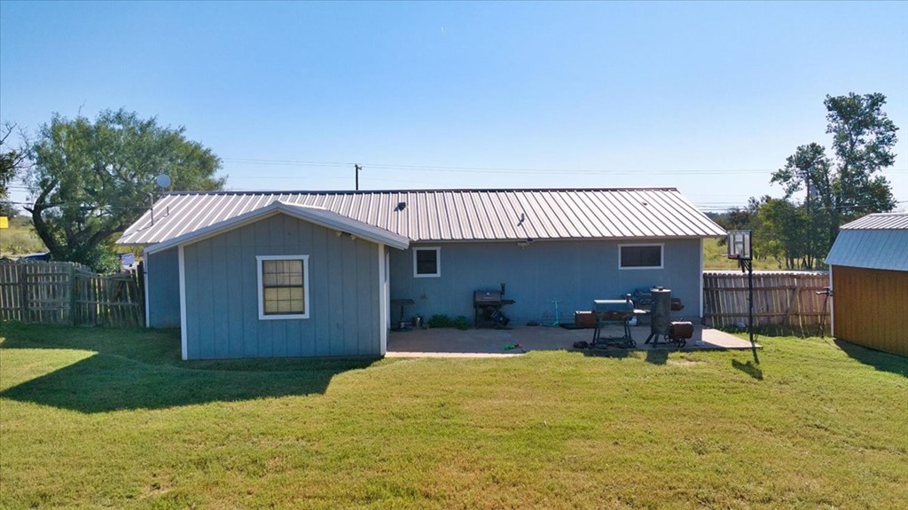 824 Bluebonnet Road, Unit 824 Mason, TX 76856 - Photo 15 of 17 Back Yard