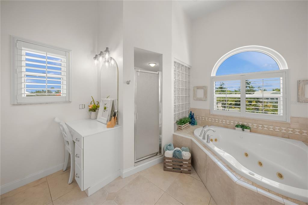 791 Broadway Street Longboat Key, FL 34228 - Photo 26 of 59