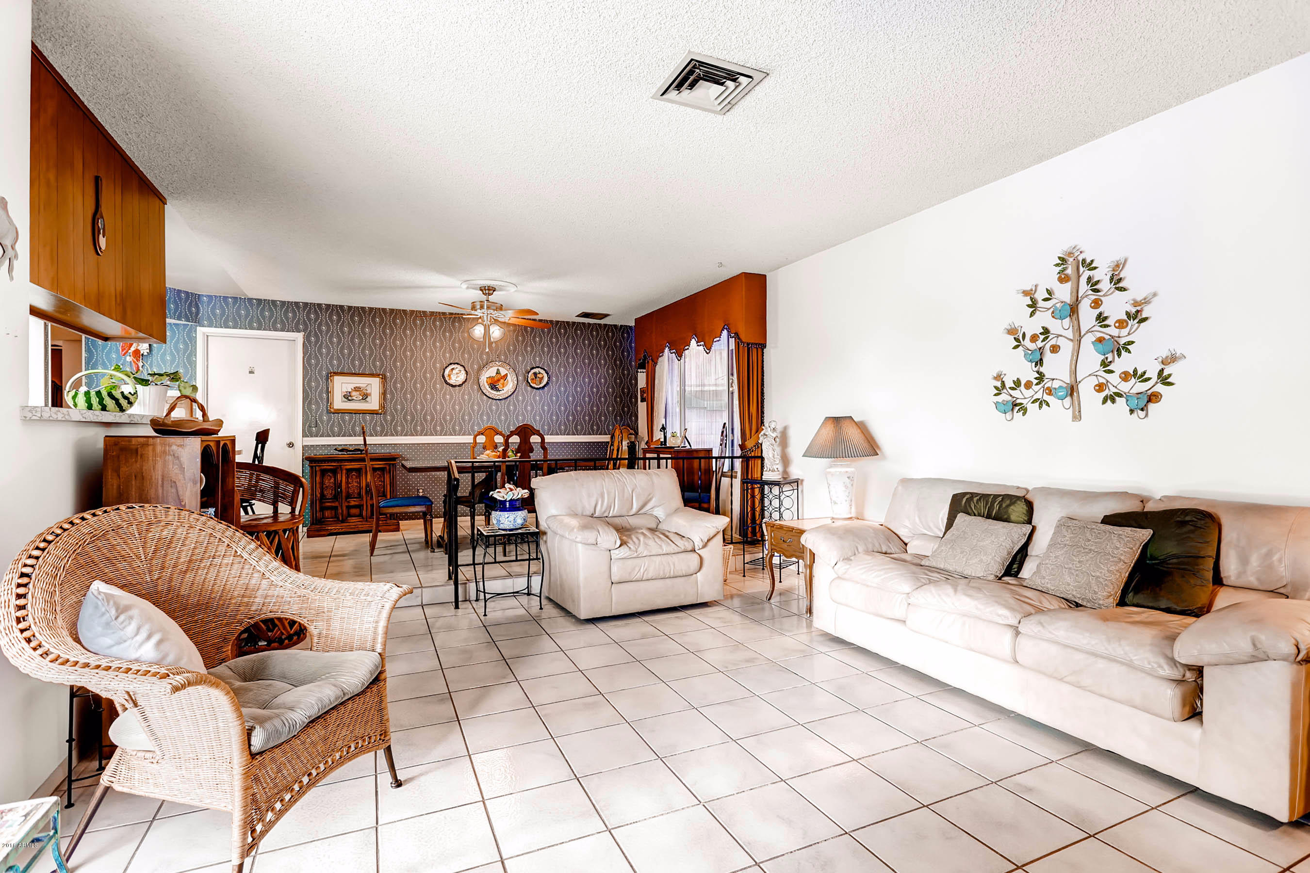 3049 West Redfield Road Phoenix, AZ 85053 - Photo 13 of 28 RedfieldFamilyRoom