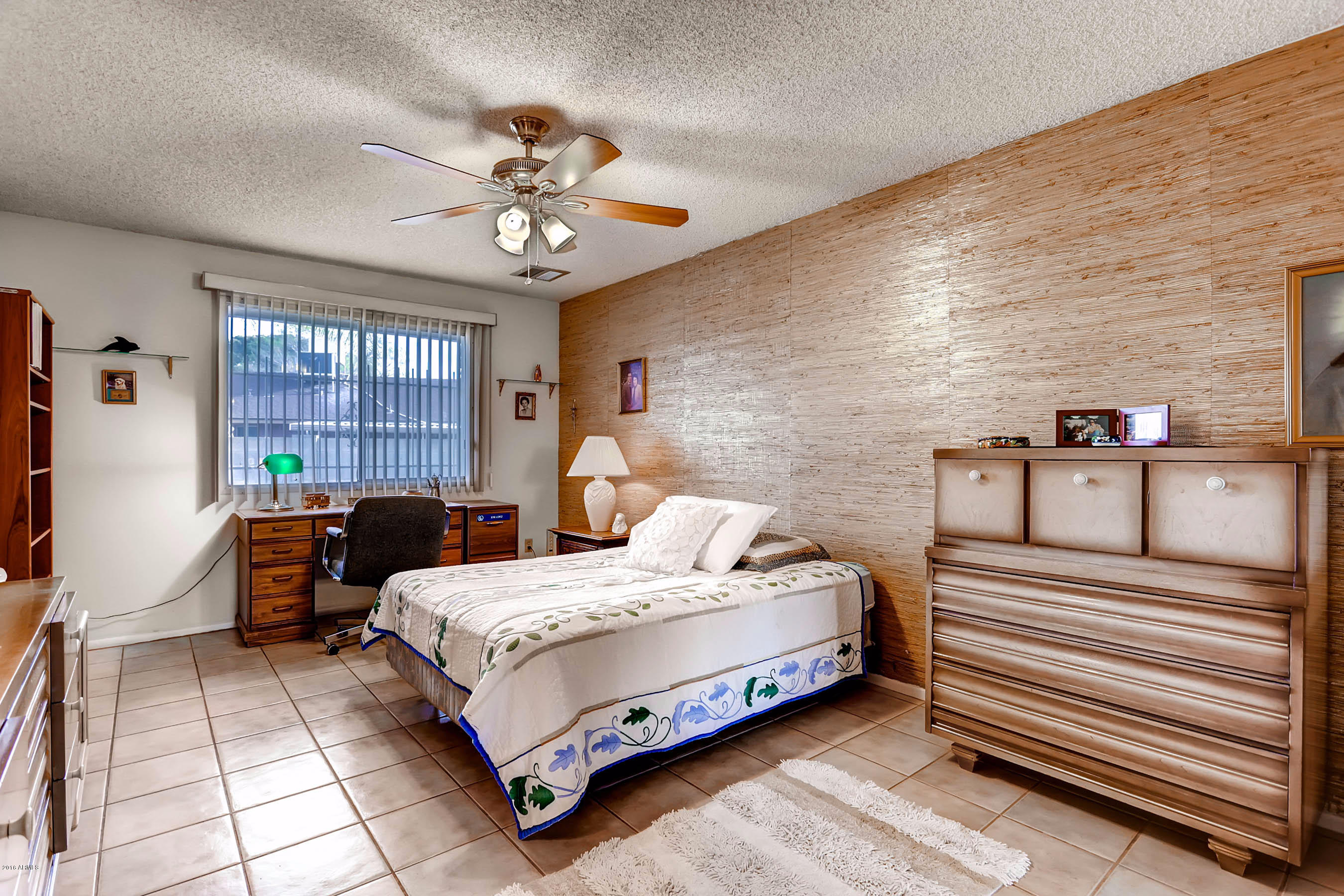 3049 West Redfield Road Phoenix, AZ 85053 - Photo 14 of 28 RedfieldMasterSuite