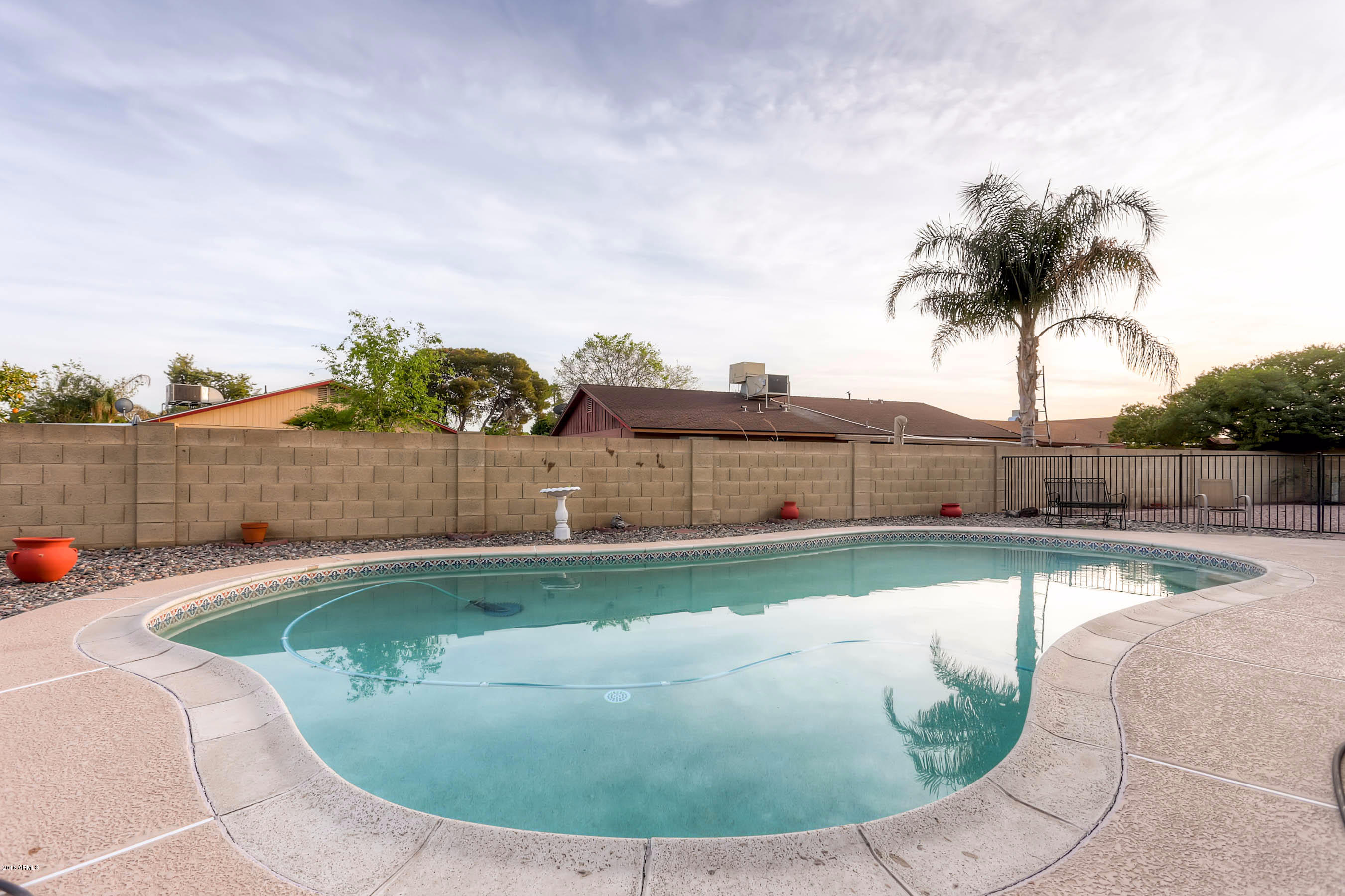 3049 West Redfield Road Phoenix, AZ 85053 - Photo 23 of 28 RedfieldPool