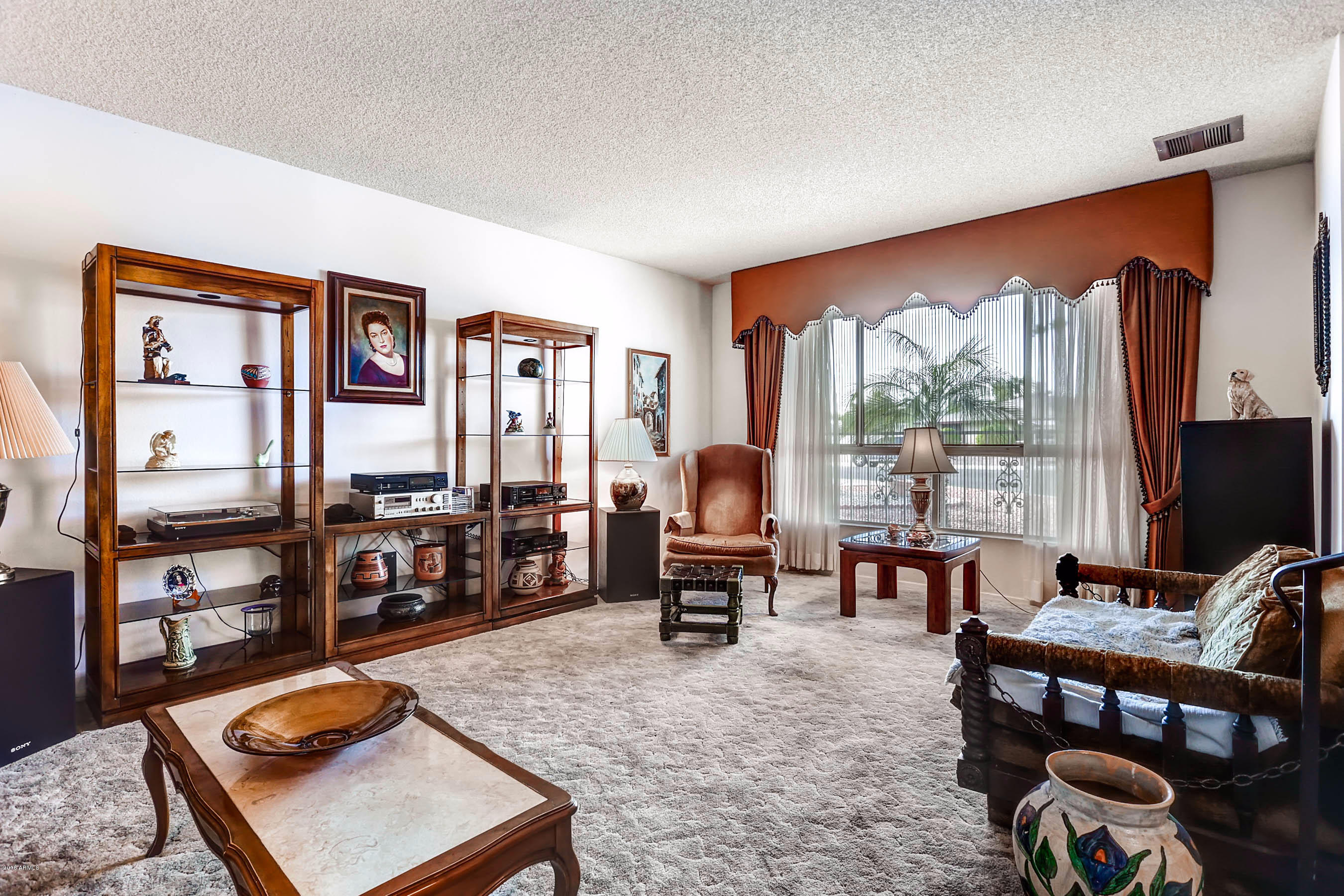 3049 West Redfield Road Phoenix, AZ 85053 - Photo 3 of 28 RedfieldLivingRoom