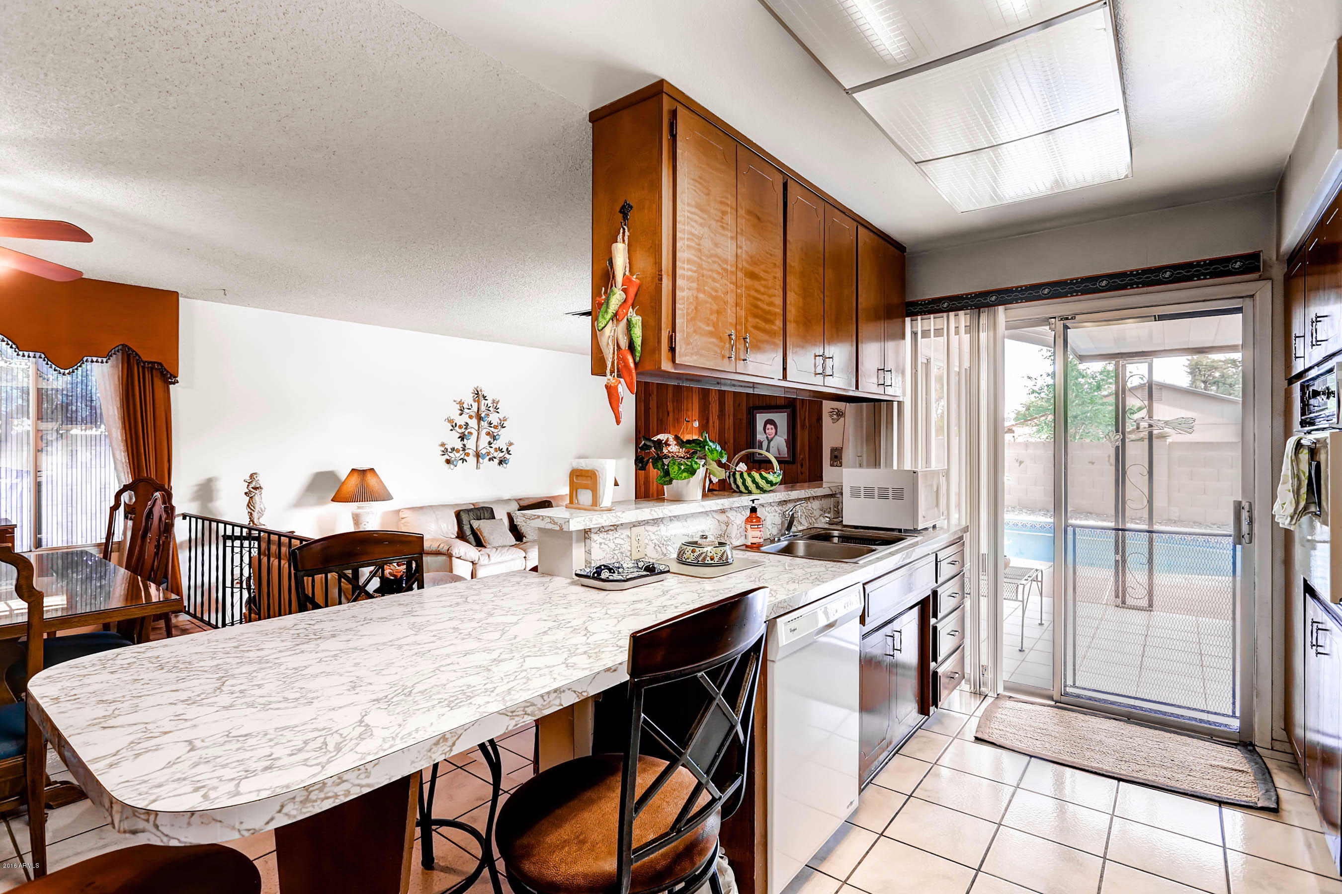3049 West Redfield Road Phoenix, AZ 85053 - Photo 6 of 28 RedfieldKitchen