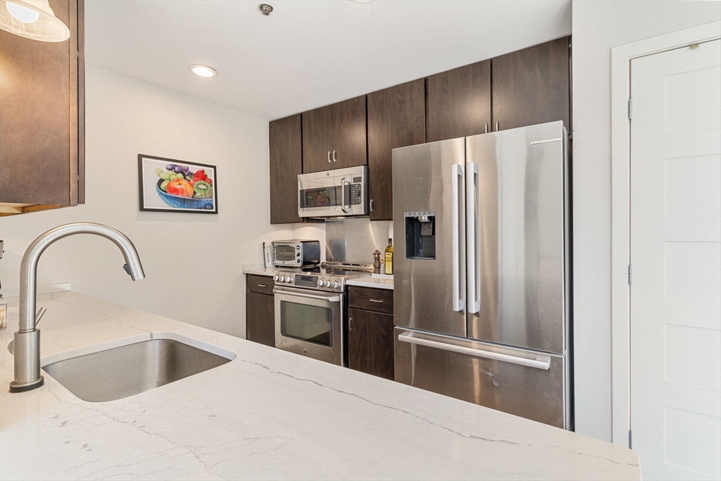 1255 Adams Street, Unit 105 Boston, MA 02124 - Photo 6 of 33