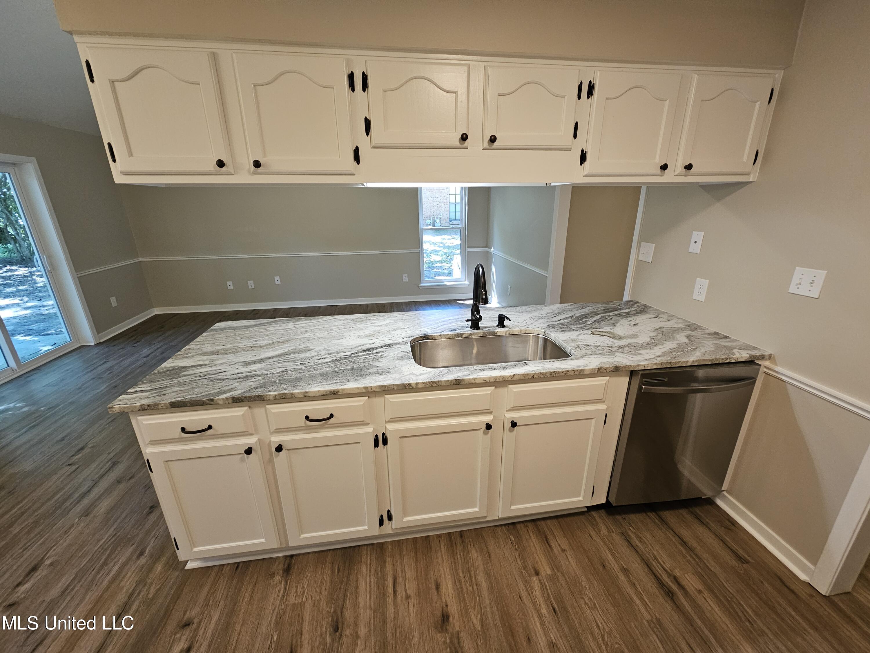 1021 R N Whitfield Street Florence, MS 39073 - Photo 10 of 15 20240611_153756